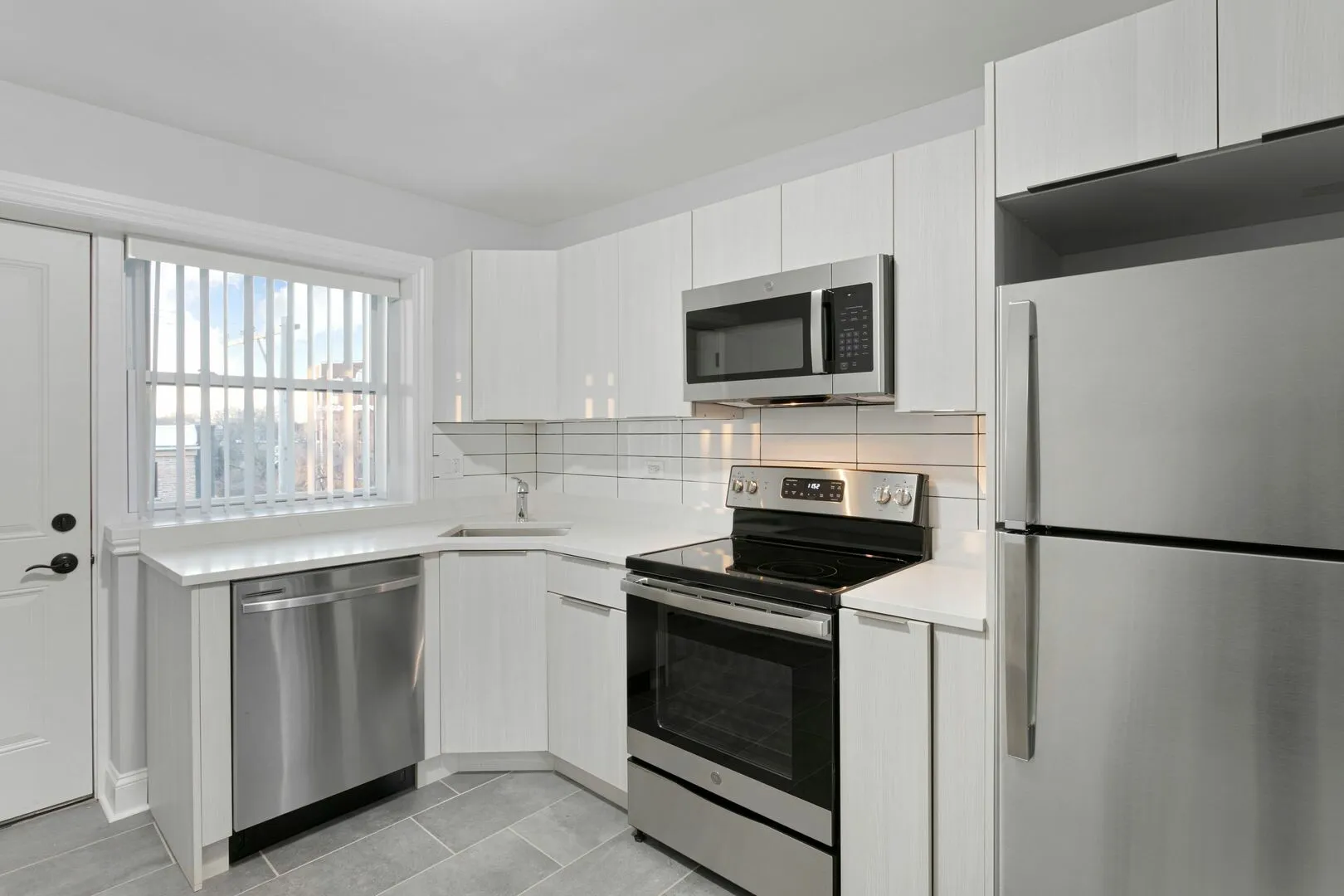 7634 N Eastlake Terrace, , 60626, USA 60626-unit#1N-Chicago-IL