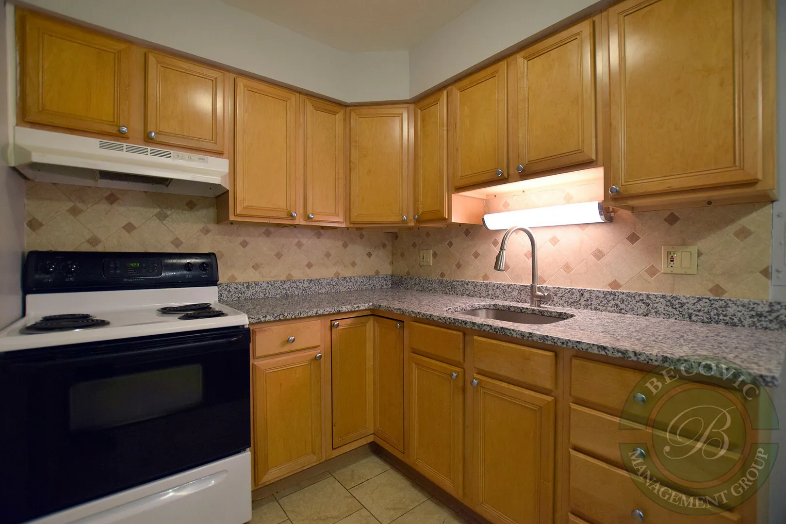 6029 N Winthrop Ave, , 60660, USA 60660-unit#304-Chicago-IL