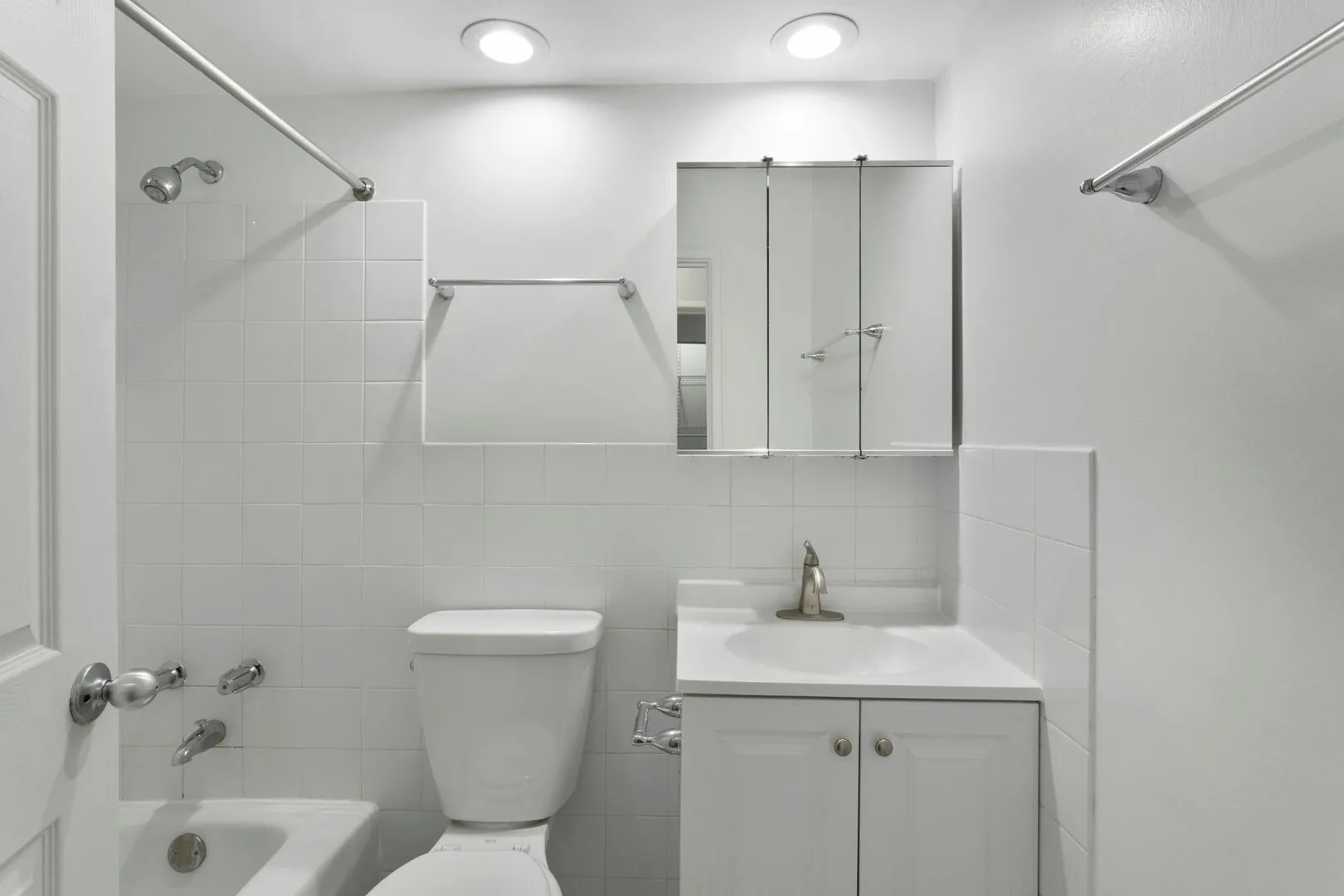 6758 N Sheridan Rd, , 60626, USA 60626-unit#241-Chicago-IL