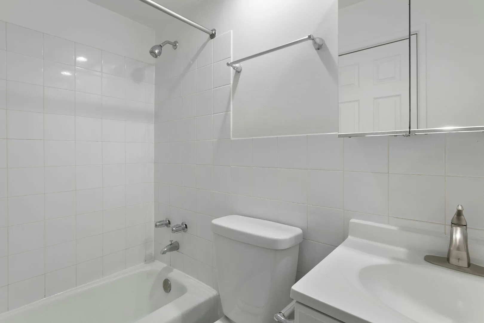 6758 N Sheridan Rd, , 60626, USA 60626-unit#241-Chicago-IL