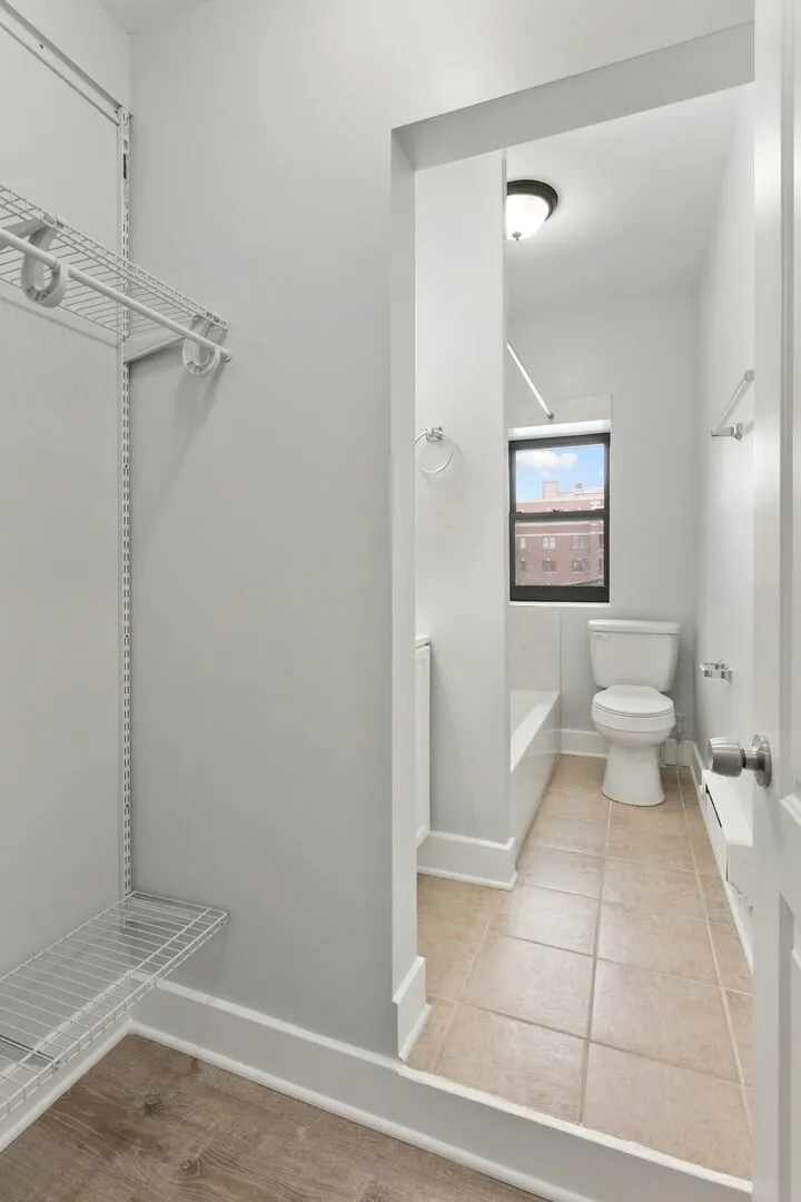 4555 Malden St, ,  60640, USA 60640-unit#313-Chicago-IL