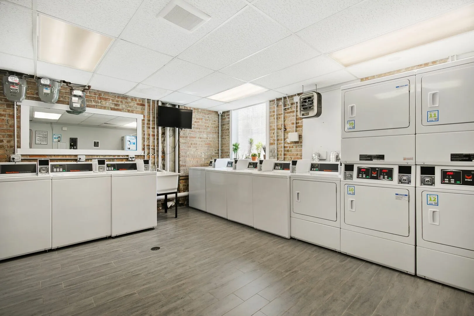 1100 W Glenlake Ave, ,  60660, USA 60660-unit#2ND FLOOR-Chicago-IL