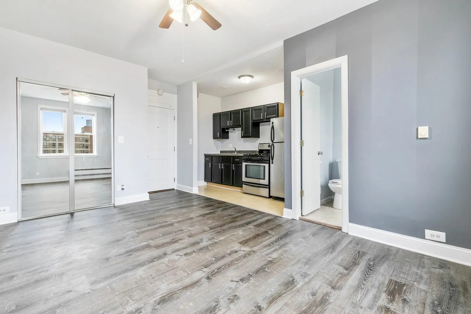 5860 N Kenmore Ave, ,  60660, USA 60660-unit#610-Chicago-IL