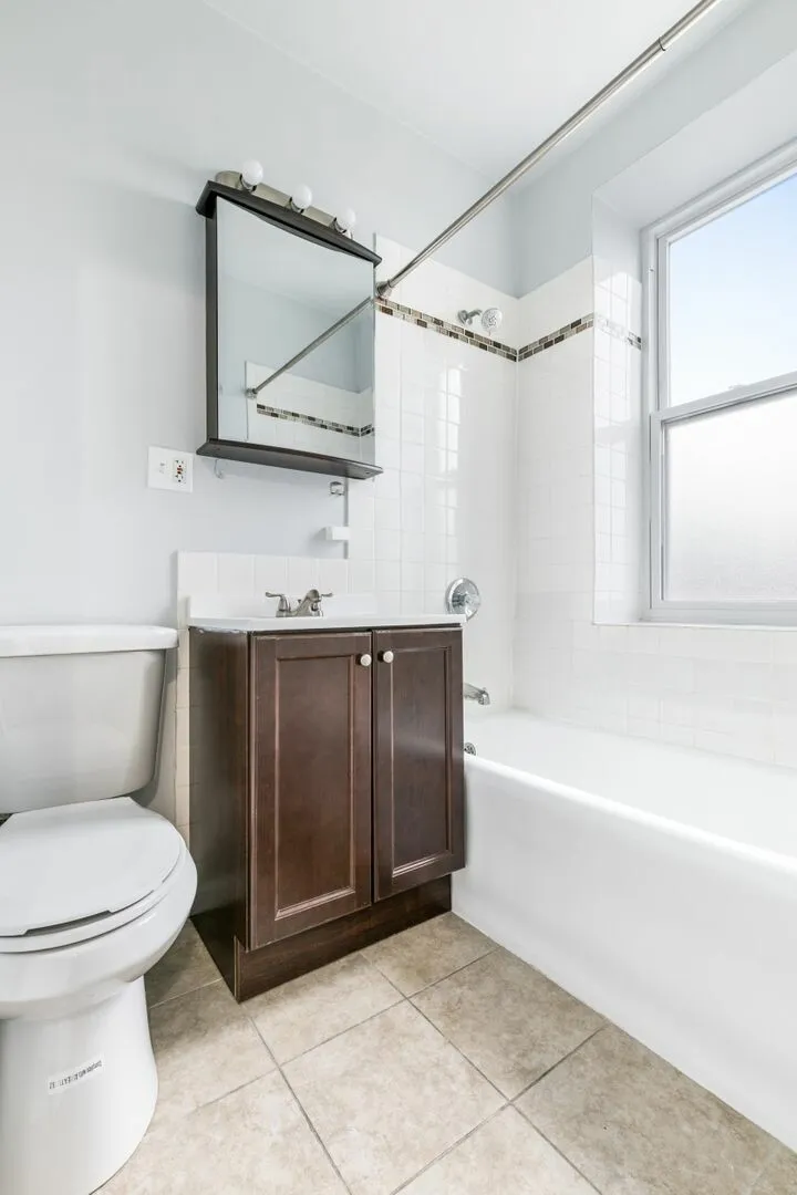 5860 N Kenmore Ave, ,  60660, USA 60660-unit#610-Chicago-IL