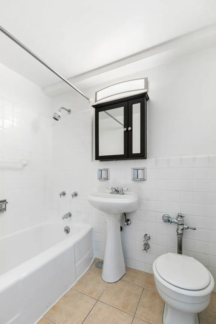 5858 N Sheridan Rd, , 60660, USA 60660-unit#603-Chicago-IL