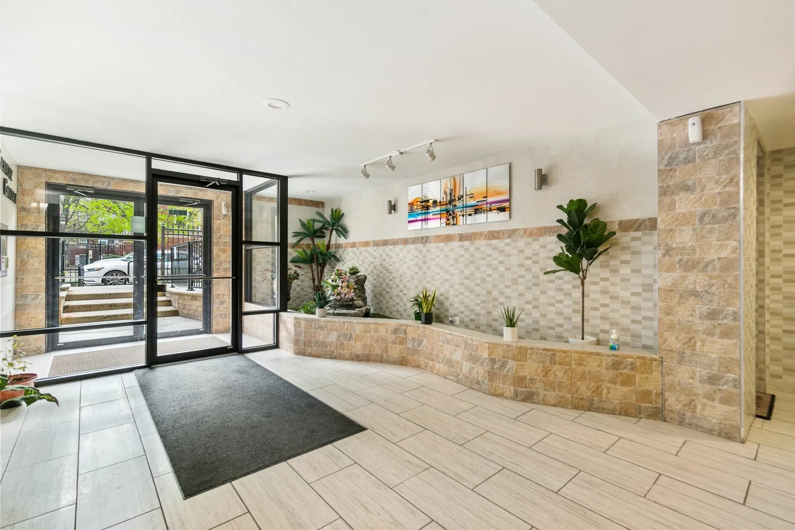 5534 N Kenmore Ave, ,  60640, USA 60640-unit#408-Chicago-IL