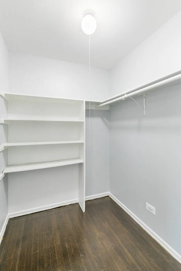 6021 N Winthrop Ave, ,  60660, USA 60660-unit#409-Chicago-IL