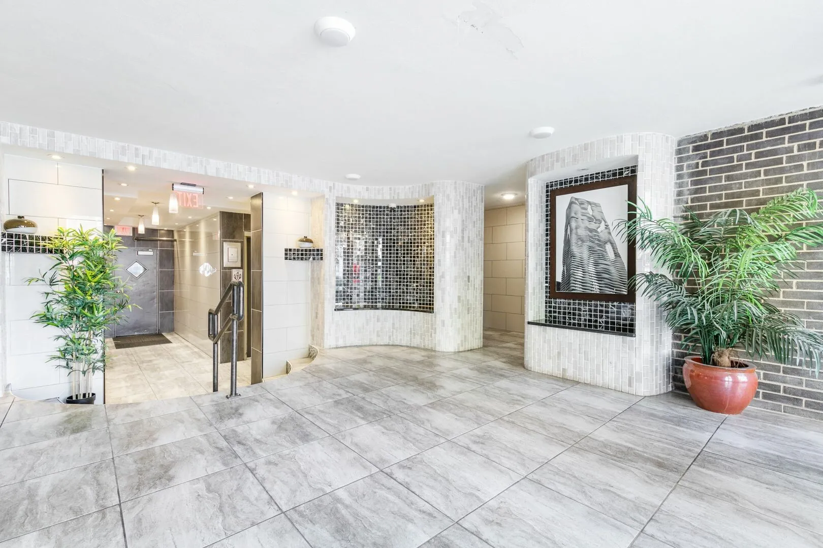 6021 N Winthrop Ave, ,  60660, USA 60660-unit#409-Chicago-IL