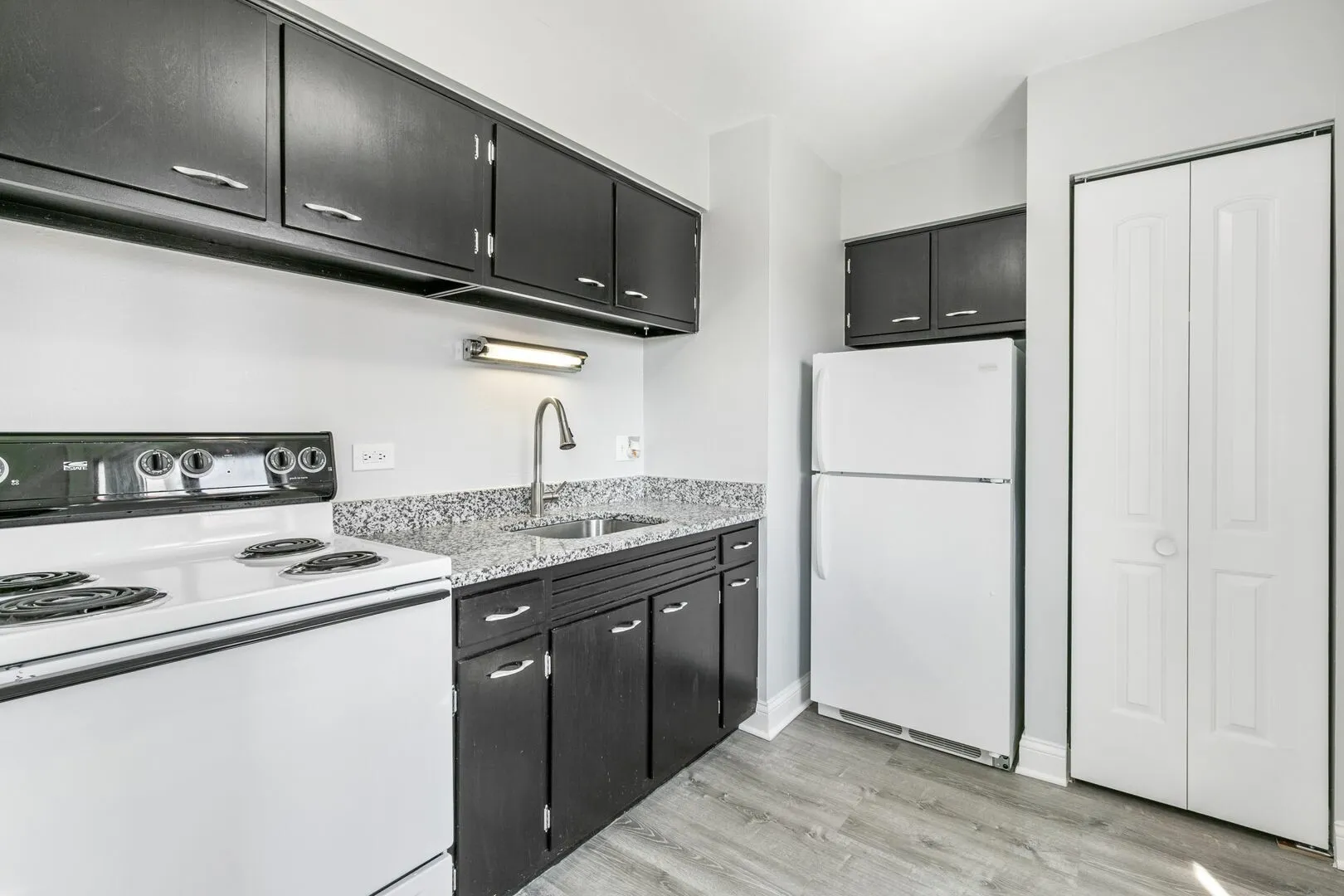 6021 N Winthrop Ave, , 60660, USA 60660-unit#508-Chicago-IL