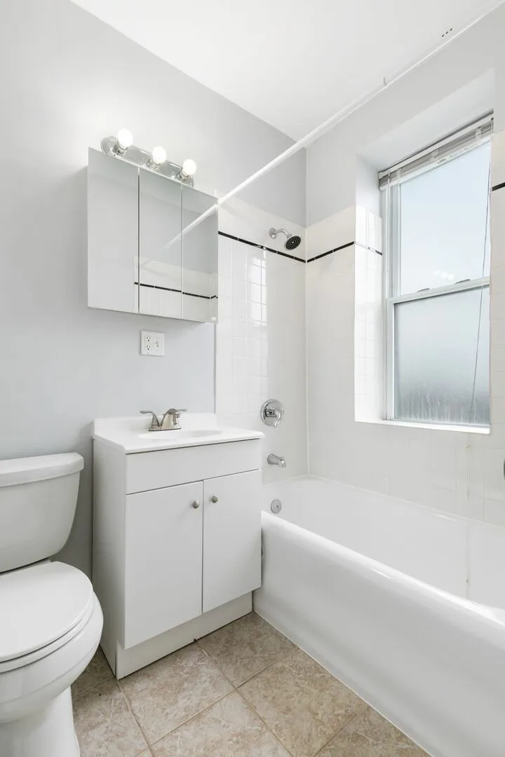 5860 N Kenmore Ave, ,  60660, USA 60660-unit#506-Chicago-IL