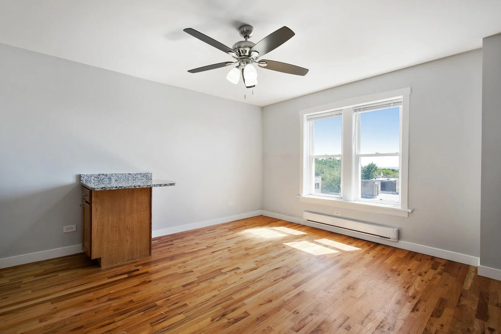7450 N Greenview Ave, , 60626, USA 60626-unit#73-Chicago-IL