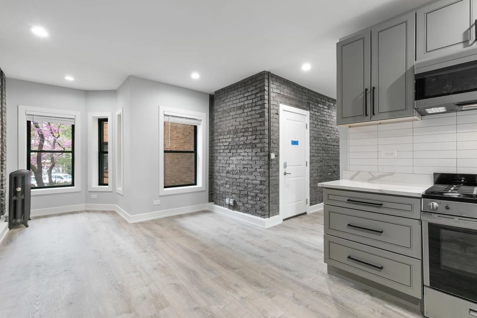 7738 N Eastlake Terrace, , 60626, USA 60626-unit#3W-Chicago-IL