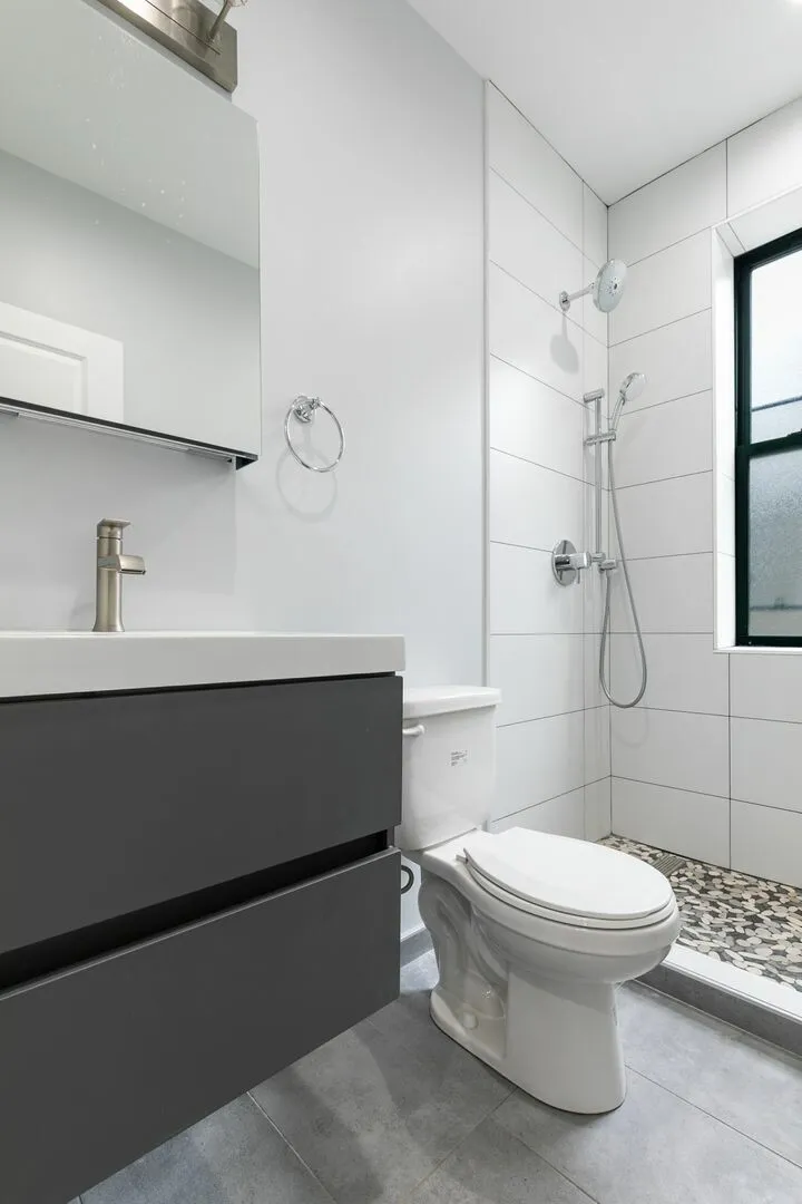 7738 N Eastlake Terrace, , 60626, USA 60626-unit#3W-Chicago-IL