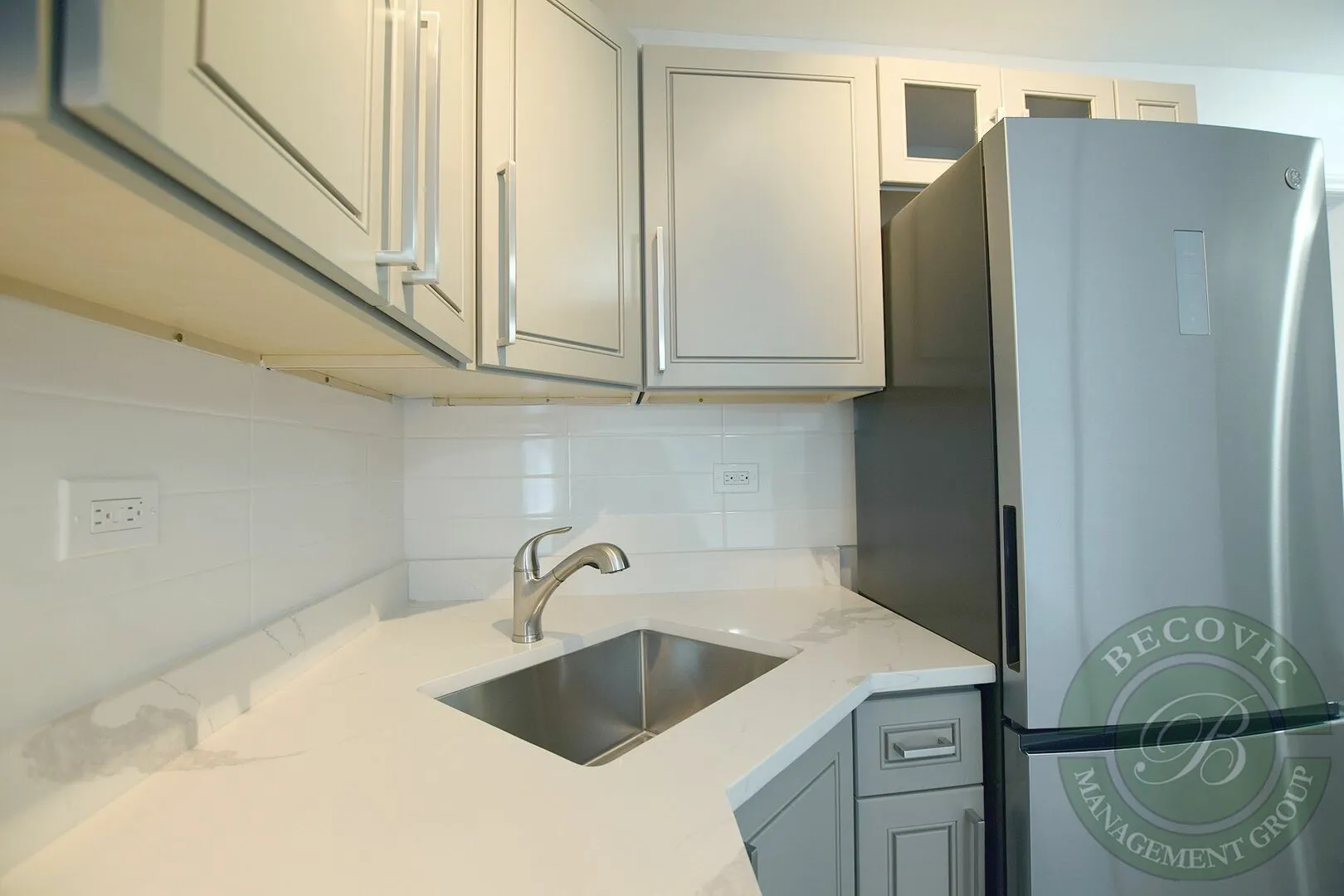 7710 N Sheridan Rd, ,  60626, USA 60626-unit#205-Chicago-IL