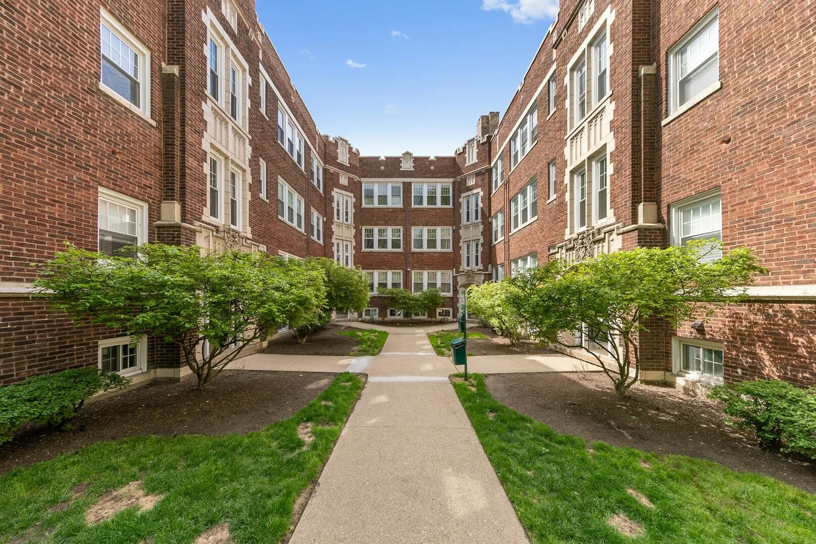 1059 W Glenlake Ave, ,  60660, USA 60660-unit#1N-Chicago-IL