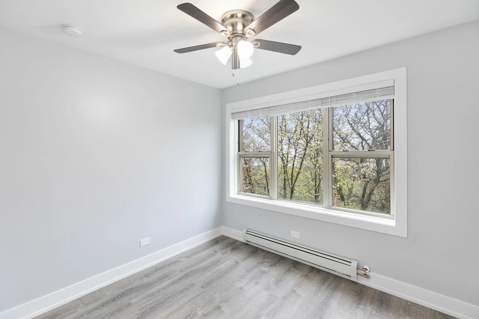 1301 W Estes Ave, ,  60626, USA 60626-unit#3E-Chicago-IL