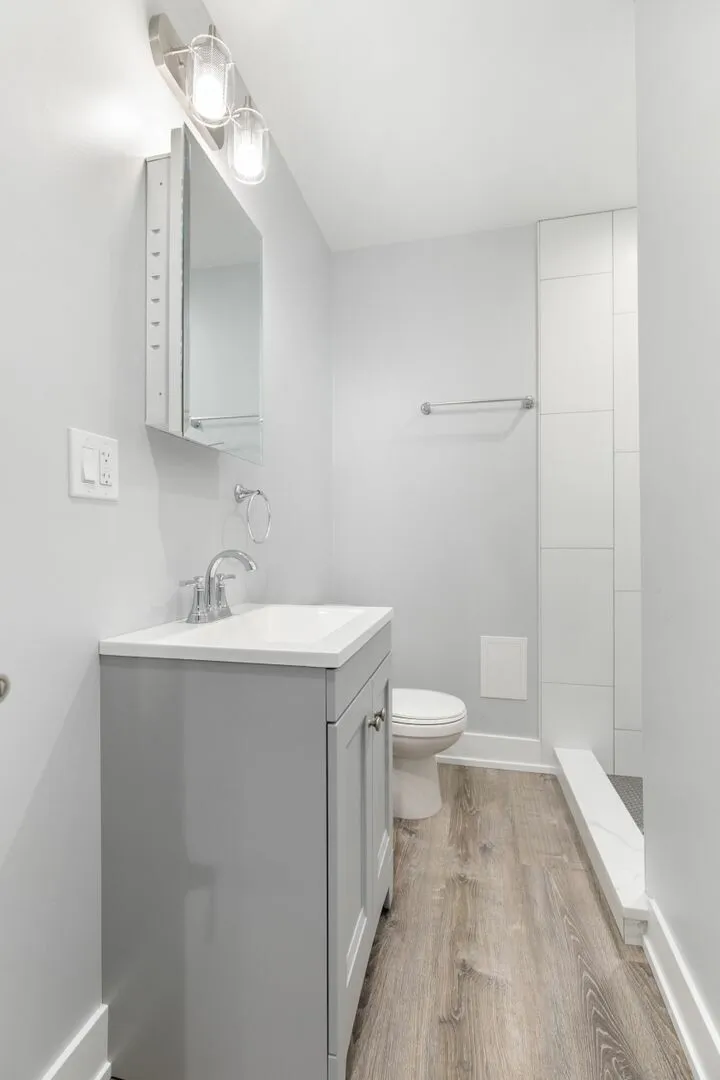1301 W Estes Ave, ,  60626, USA 60626-unit#3E-Chicago-IL