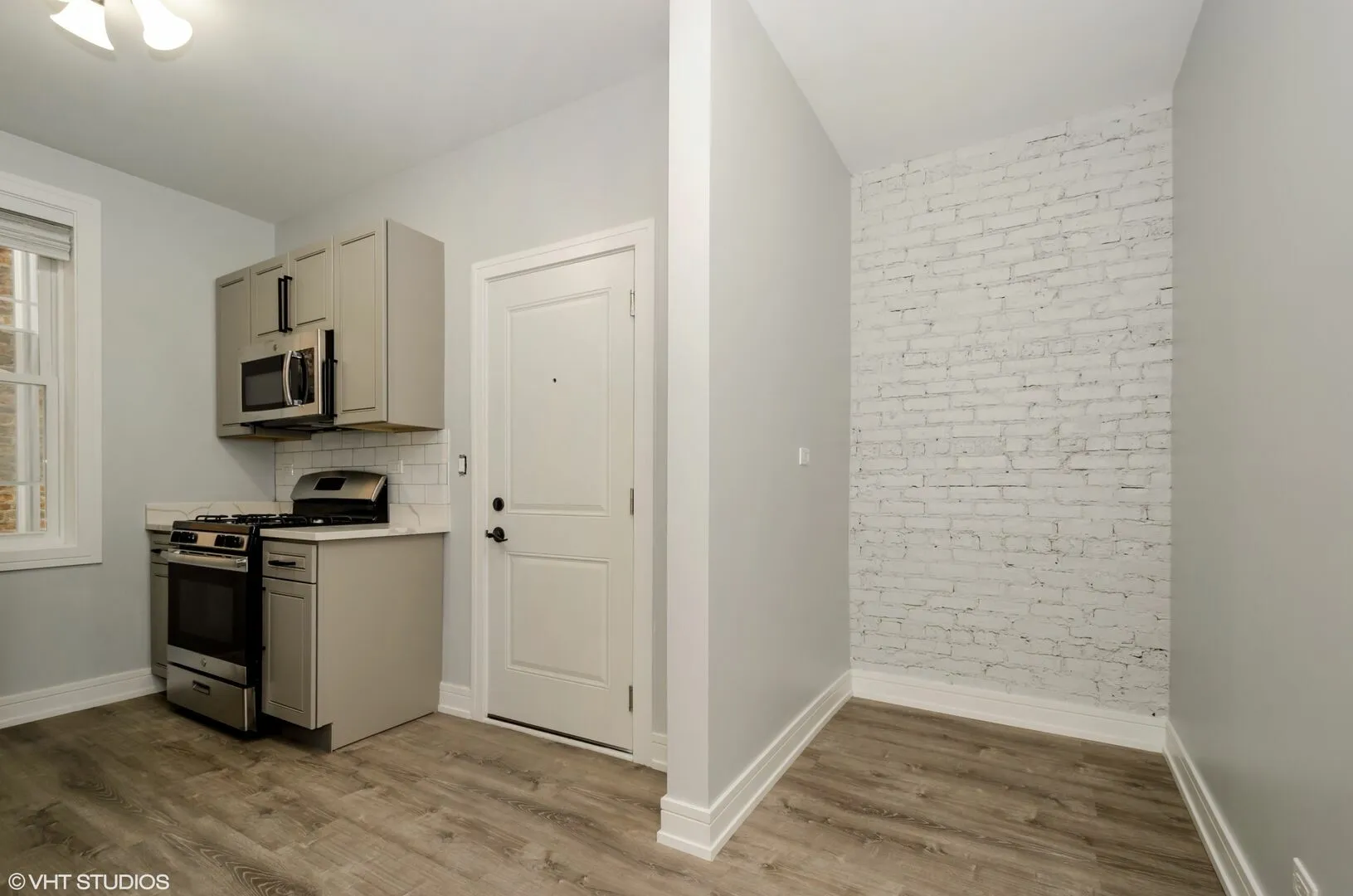 1906 W Morse Ave, ,  60626, USA 60626-unit#3-Chicago-IL