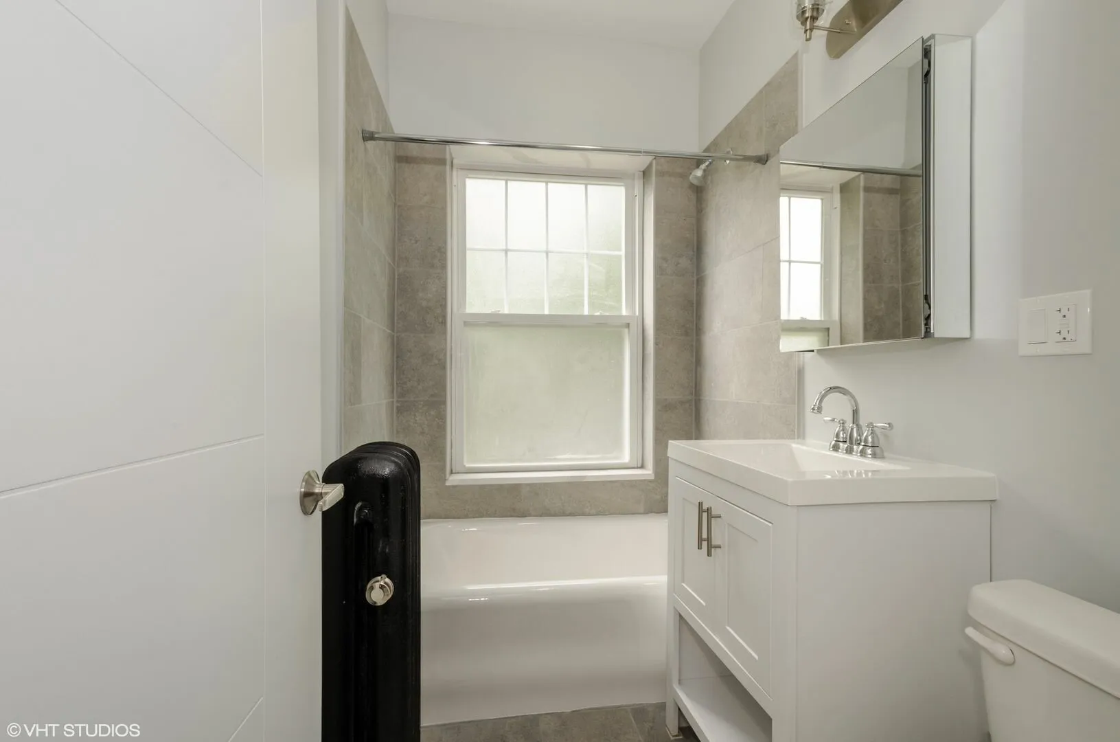 1906 W Morse Ave, ,  60626, USA 60626-unit#3-Chicago-IL