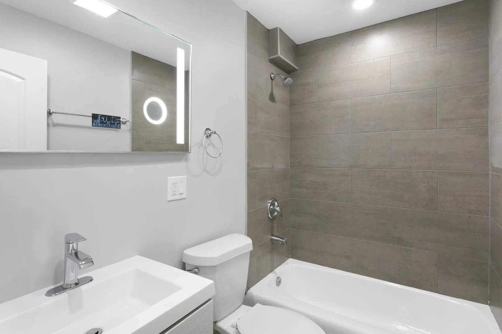 6201 N Kenmore Ave, ,  60660, USA 60660-unit#310-Chicago-IL