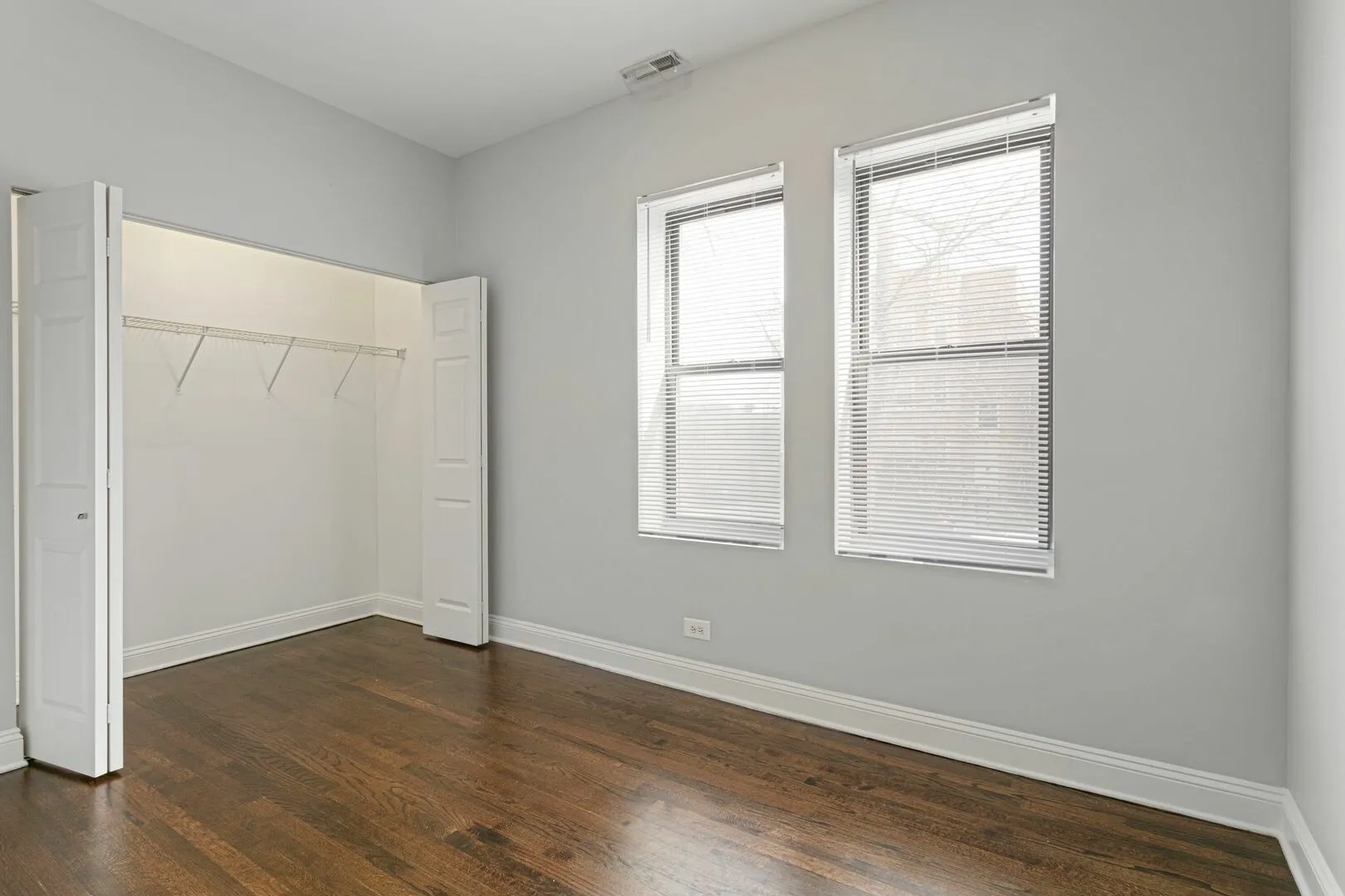 7526 N Seeley Ave, ,  60645, USA 60645-unit#101-Chicago-IL