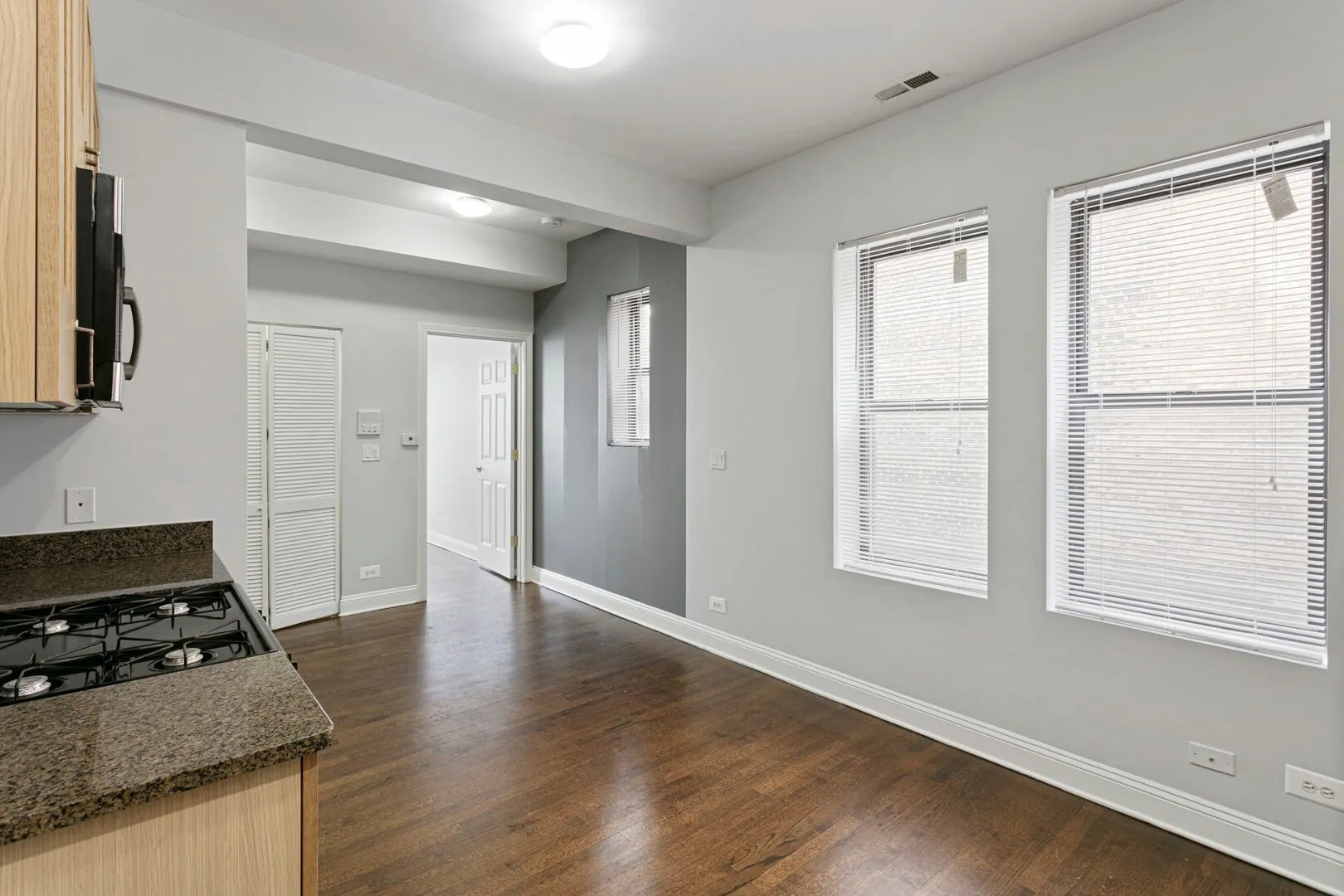 7526 N Seeley Ave, ,  60645, USA 60645-unit#101-Chicago-IL