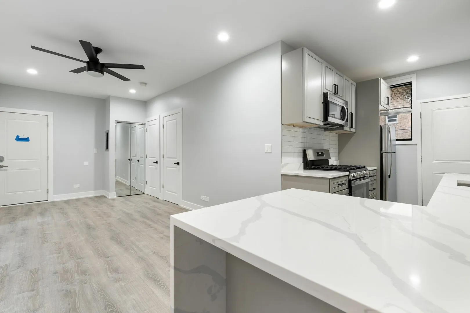 7736 N Eastlake Terrace, ,  60626, USA 60626-unit#1W-Chicago-IL