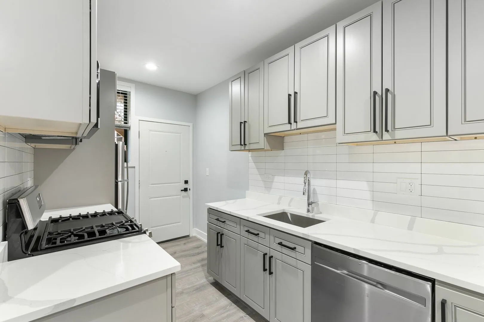 7736 N Eastlake Terrace, ,  60626, USA 60626-unit#1W-Chicago-IL