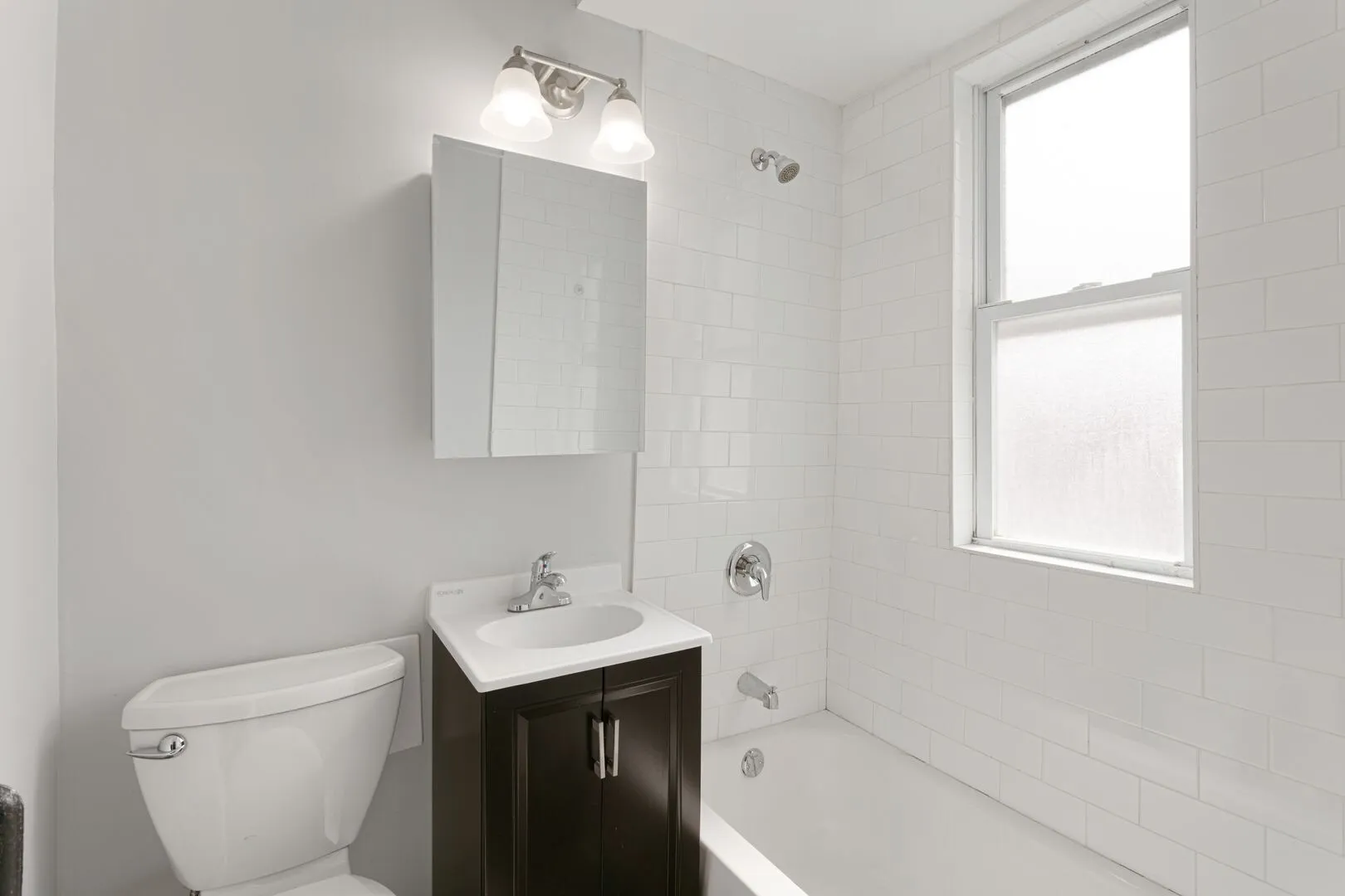 1608 W Sherwin Ave, ,  60626, USA 60626-unit#212-Chicago-IL