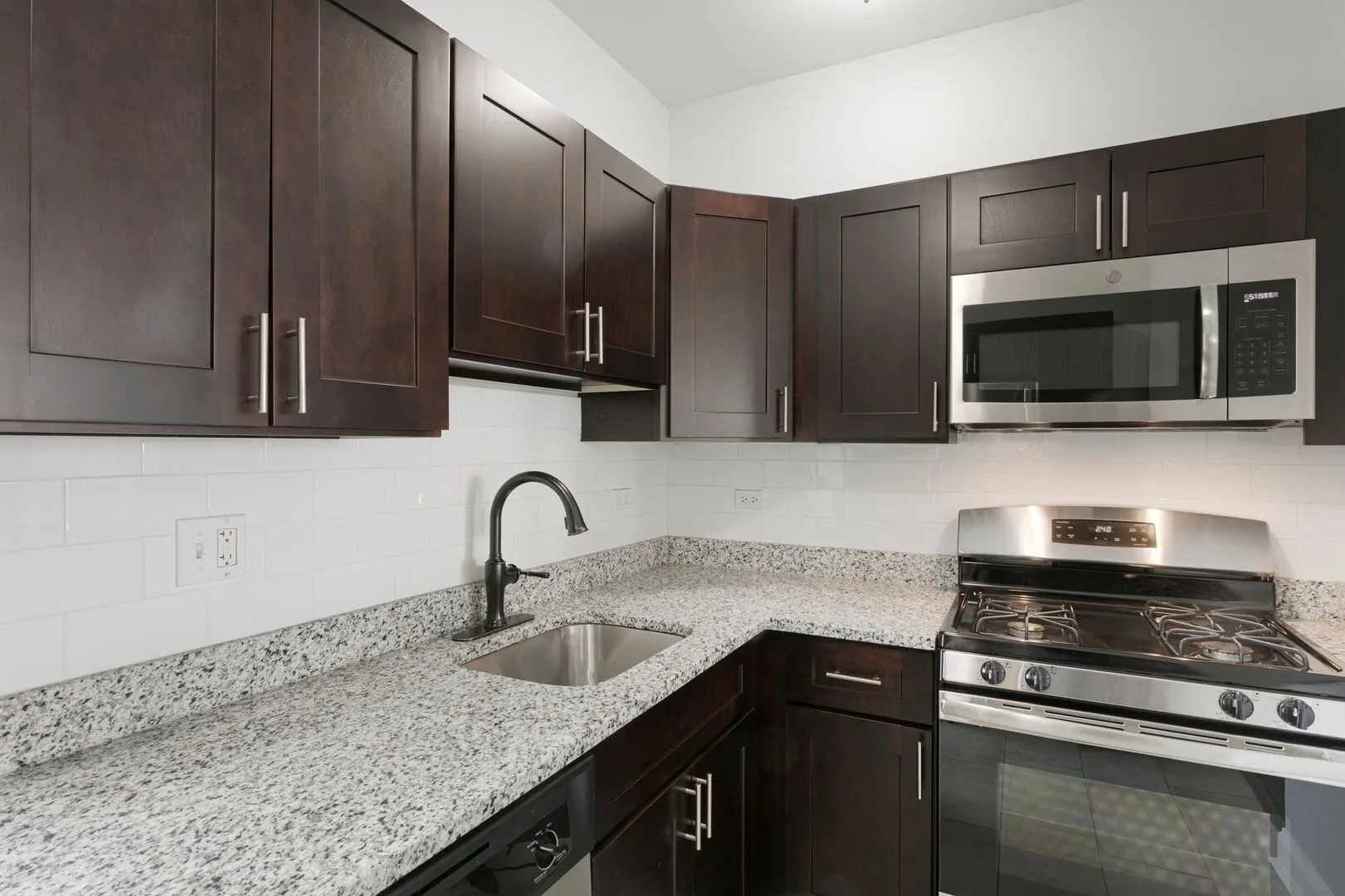 1608 W Sherwin Ave, , 60626, USA 60626-unit#701-Chicago-IL