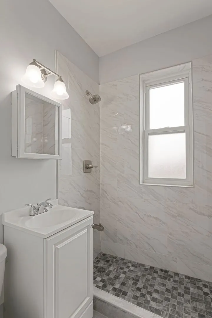 1608 W Sherwin Ave, , 60626, USA 60626-unit#701-Chicago-IL