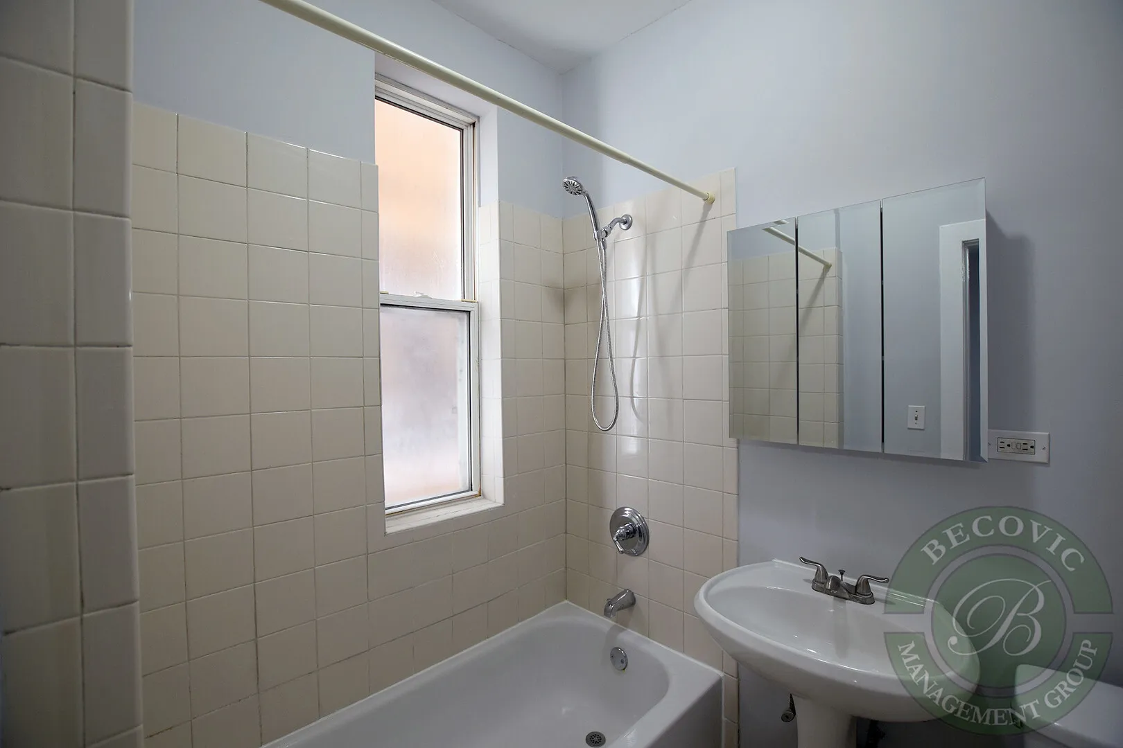 1456 W Fargo Ave, , 60626, USA 60626-unit#205-Chicago-IL