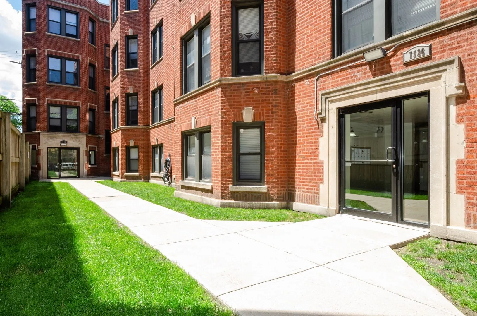 7528 N Seeley Ave, ,  60645, USA 60645-unit#B4-Chicago-IL
