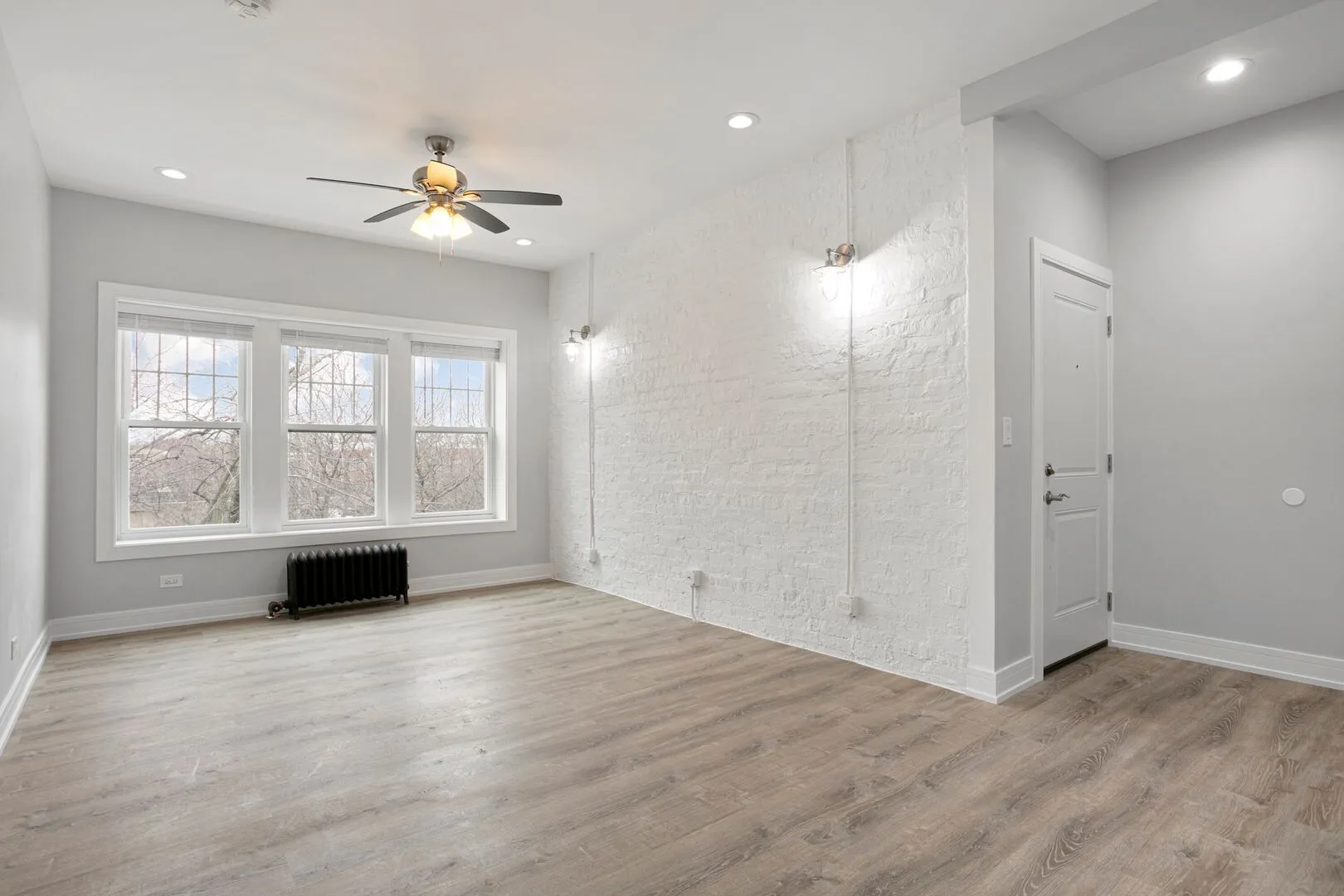 6043 N Winthrop Ave, ,  60660, USA 60660-unit#3-Chicago-IL