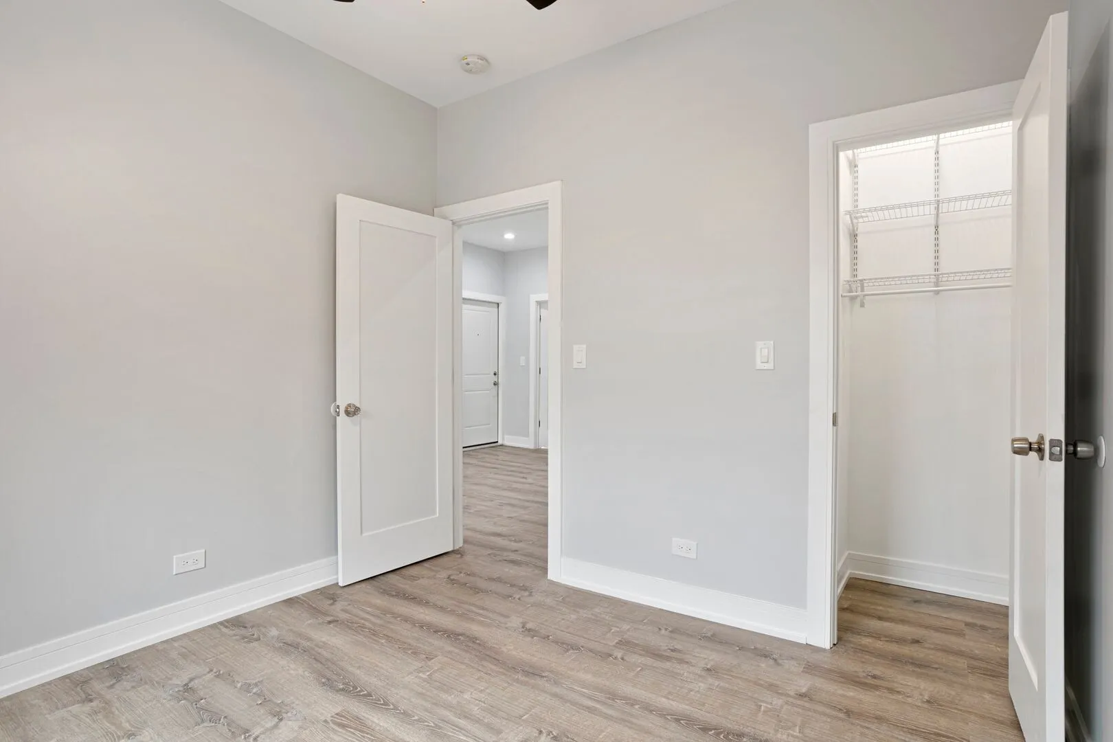 6043 N Winthrop Ave, ,  60660, USA 60660-unit#3-Chicago-IL