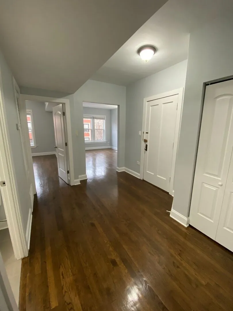6102 N Winthrop Ave, , 60660, USA 60660-unit#2ND FLOOR-Chicago-IL
