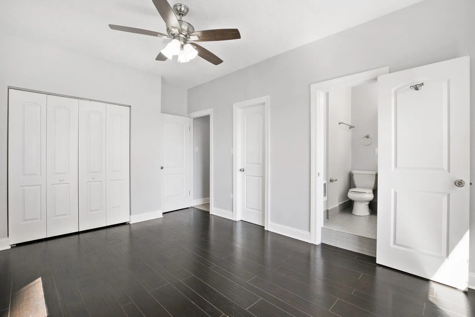 4520 N Clarendon Ave, ,  60640, USA 60640-unit#409-Chicago-IL