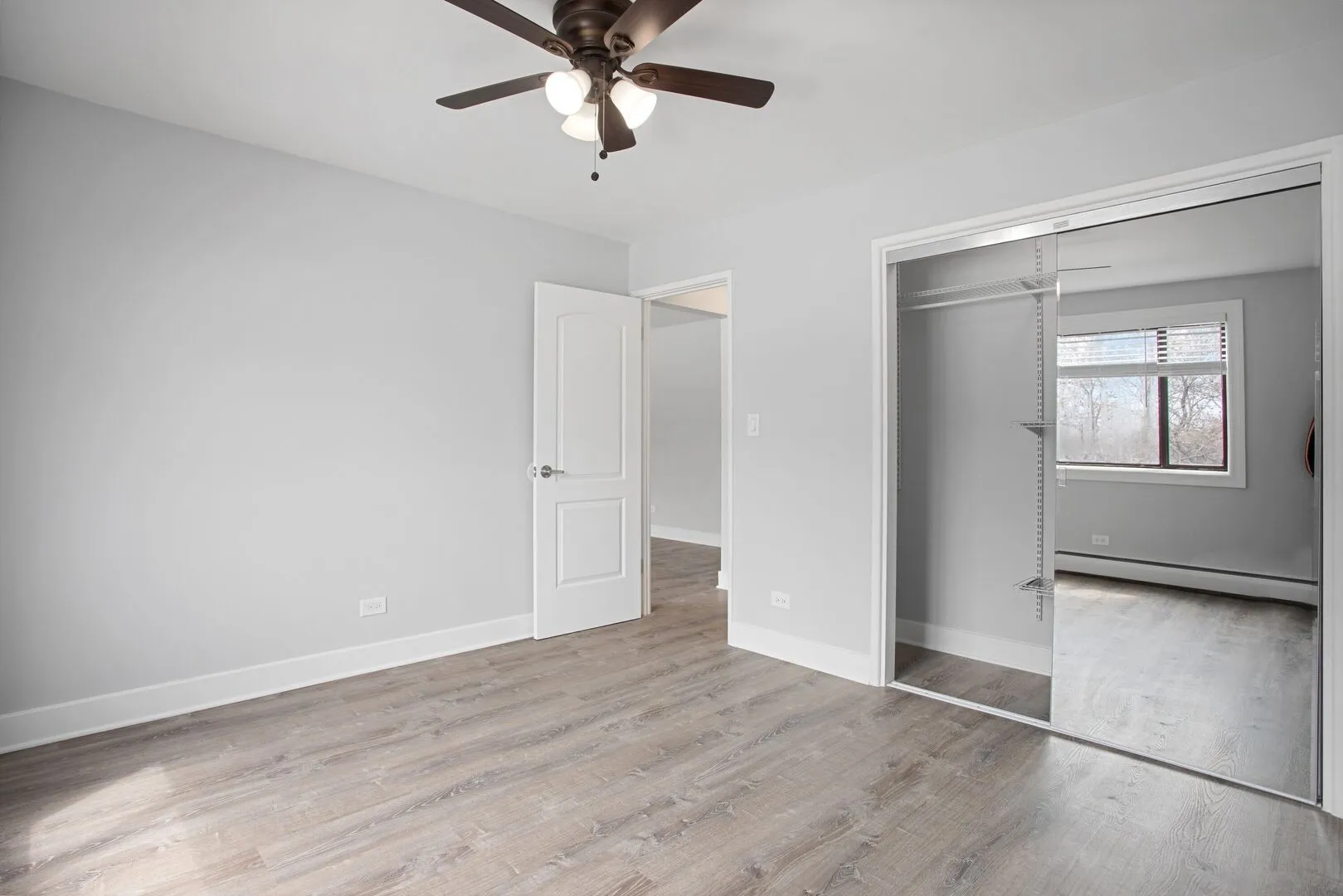 6826 N Ridge Blvd, ,  60645, USA 60645-unit#406-Chicago-IL