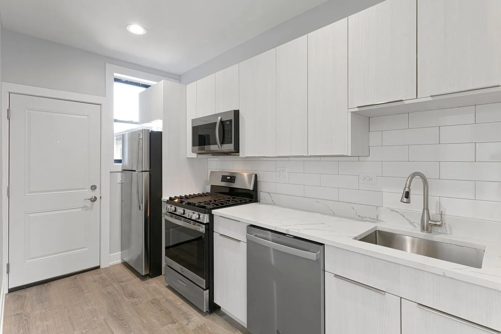 1700 W Juneway Terrace, , 60626, USA 60626-unit#3A-Chicago-IL