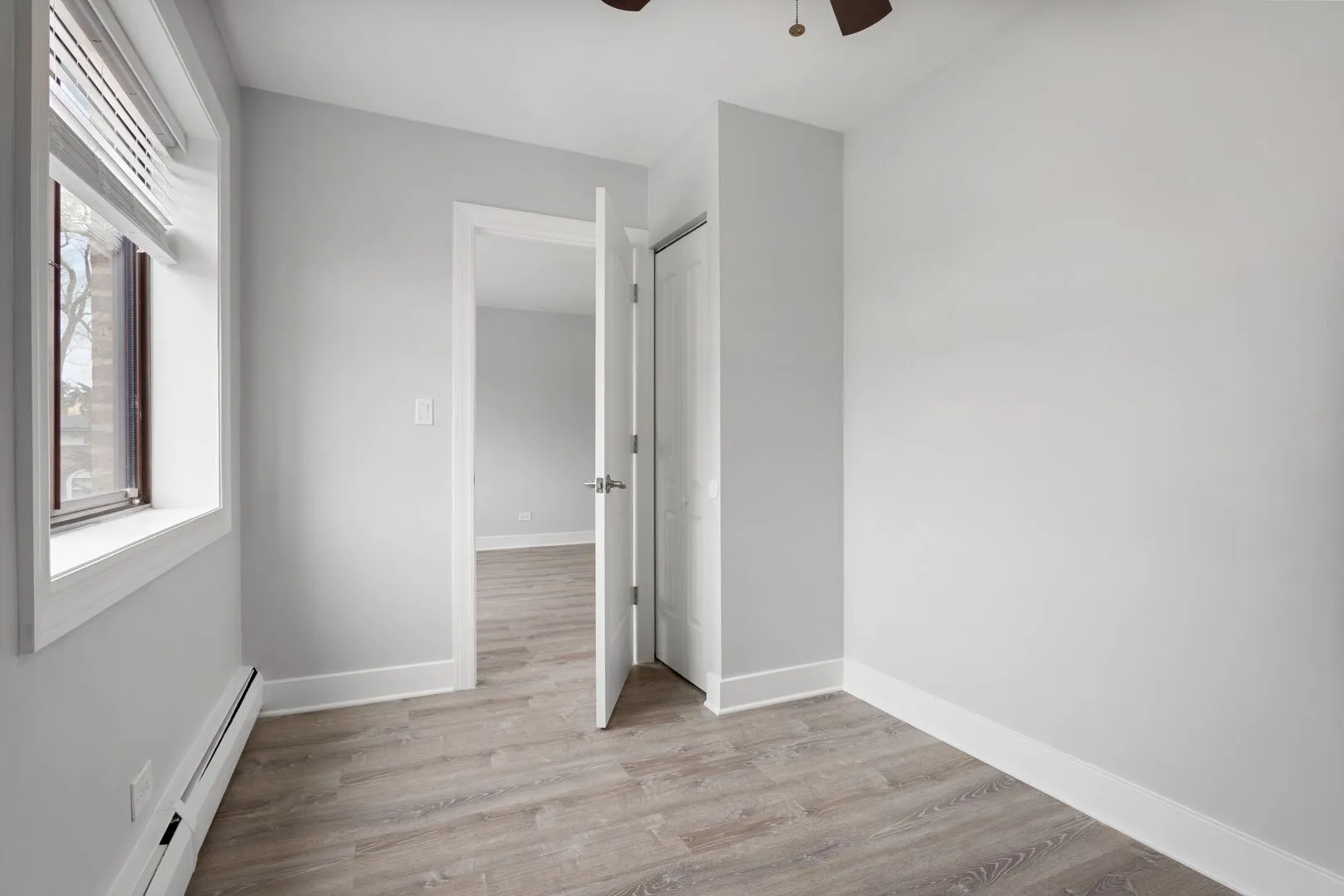 6826 N Ridge Blvd, , 60645, USA 60645-unit#202-Chicago-IL