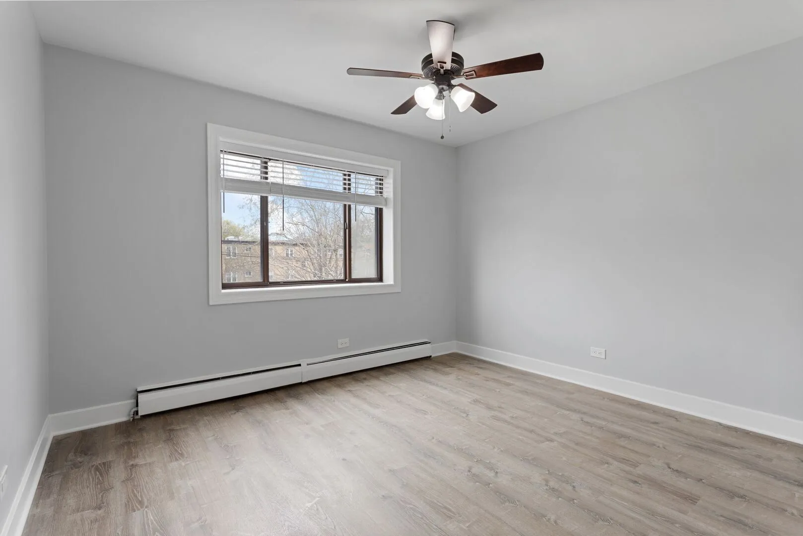 6826 N Ridge Blvd, , 60645, USA 60645-unit#202-Chicago-IL