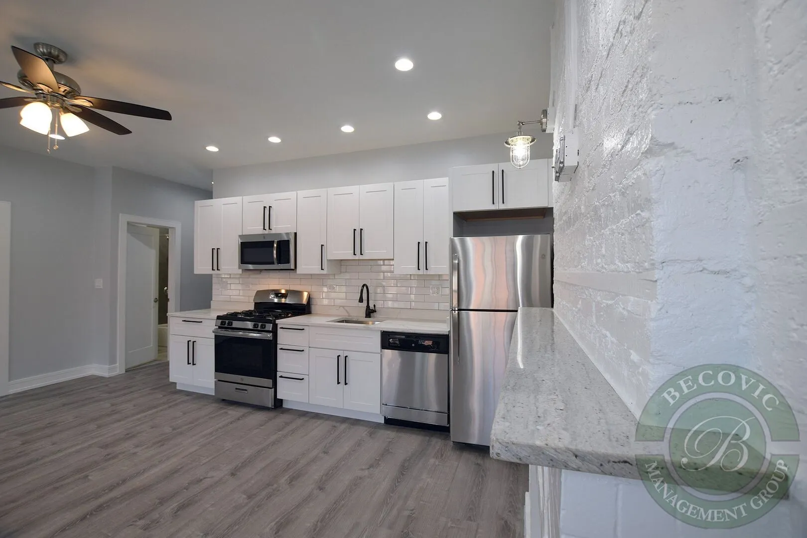 1067 W Glenlake Ave, ,  60660, USA 60660-unit#2-Chicago-IL