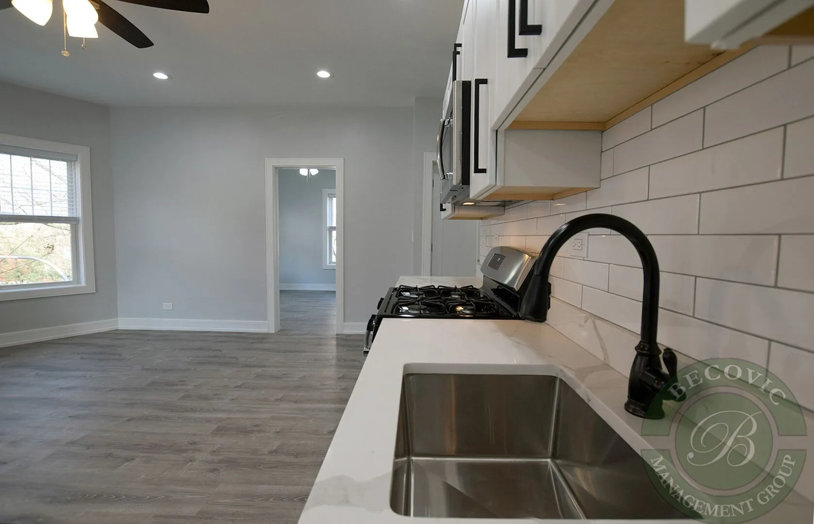 1067 W Glenlake Ave, ,  60660, USA 60660-unit#2-Chicago-IL