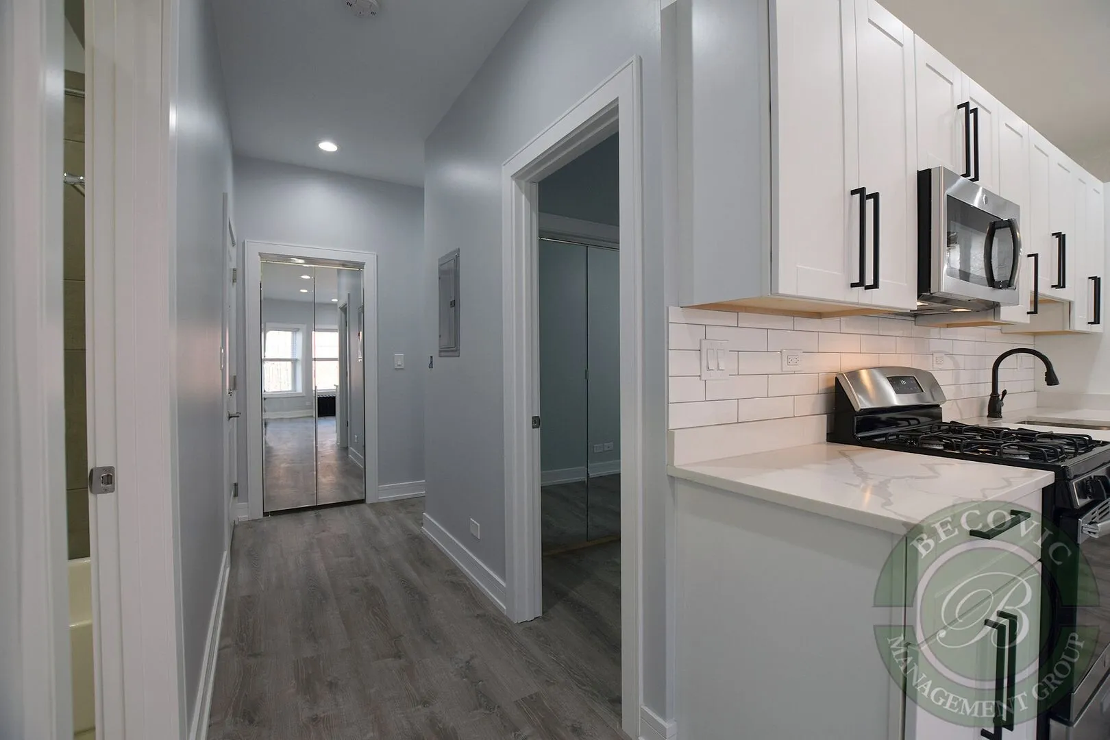 1067 W Glenlake Ave, ,  60660, USA 60660-unit#2-Chicago-IL
