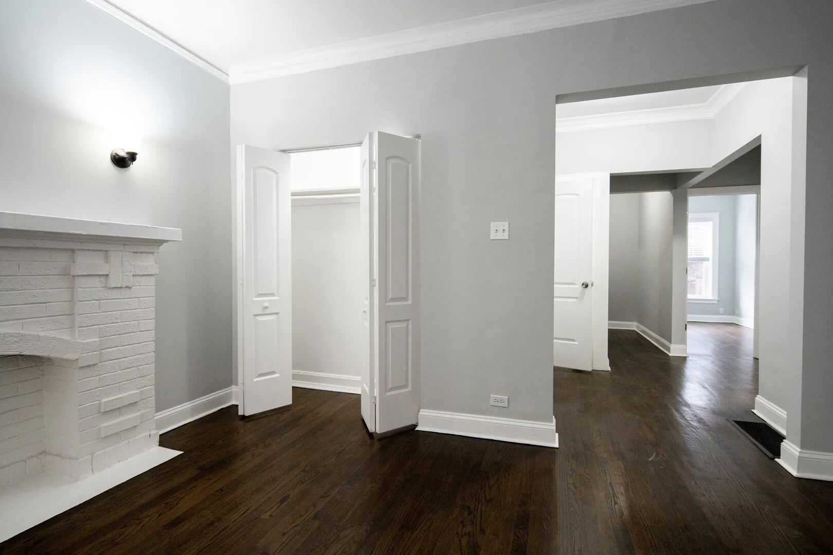 1112 W Glenlake Ave, ,  60660, USA 60660-unit#1ST FLOOR-Chicago-IL