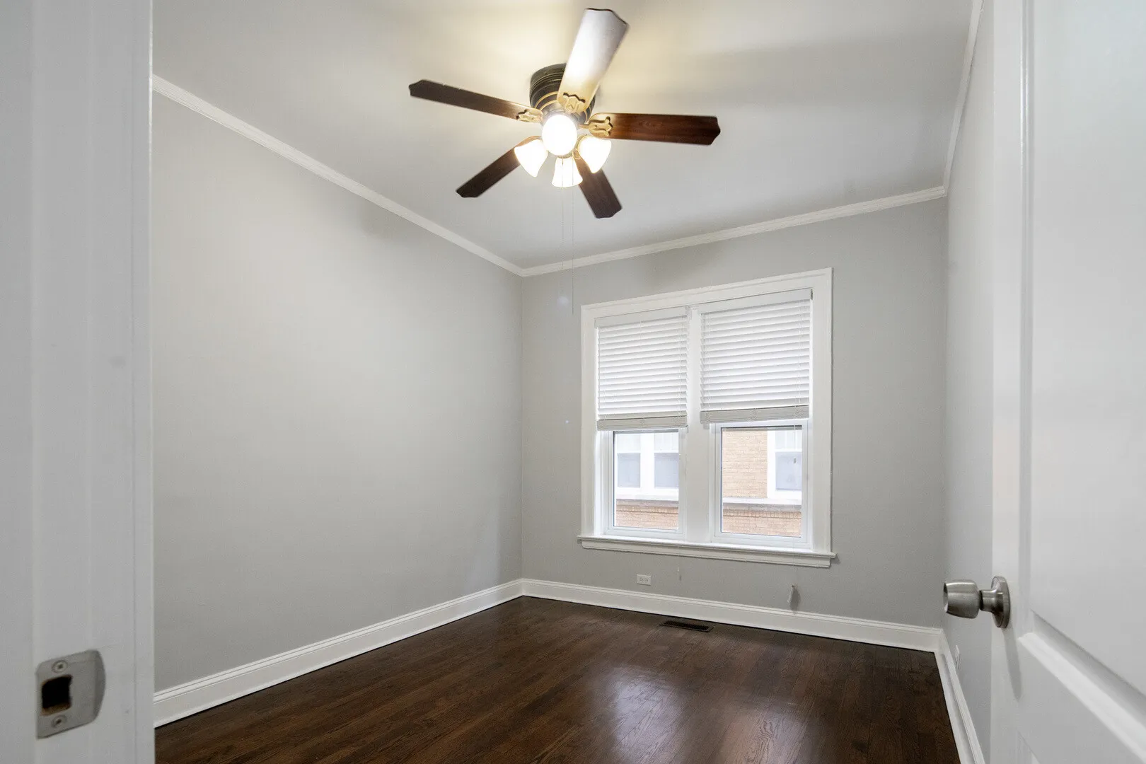 1112 W Glenlake Ave, ,  60660, USA 60660-unit#1ST FLOOR-Chicago-IL