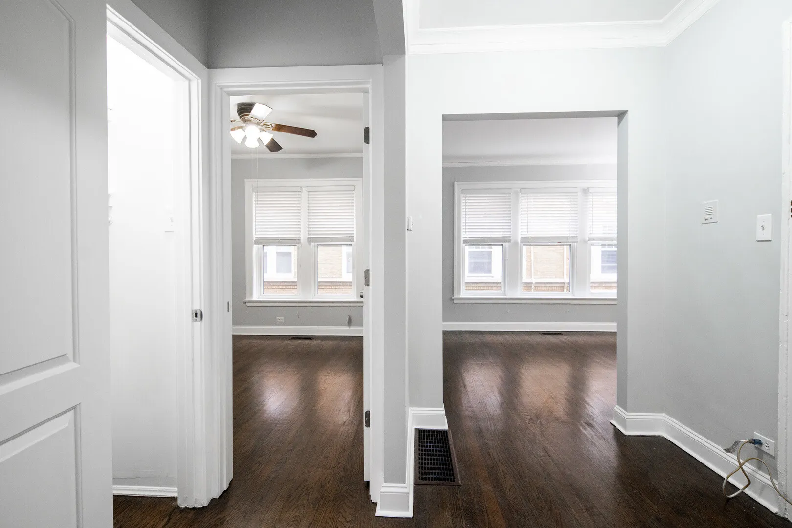 1112 W Glenlake Ave, ,  60660, USA 60660-unit#1ST FLOOR-Chicago-IL