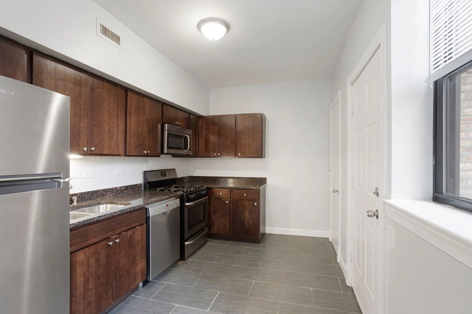 7702 N Marshfield Ave, ,  60626, USA 60626-unit#3-Chicago-IL