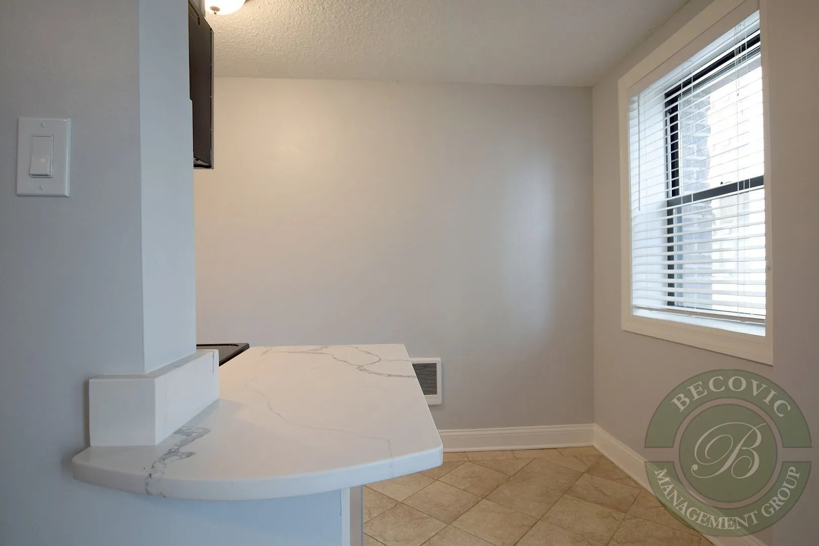 4520 N Clarendon Ave, , 60640, USA 60640-unit#205-Chicago-IL