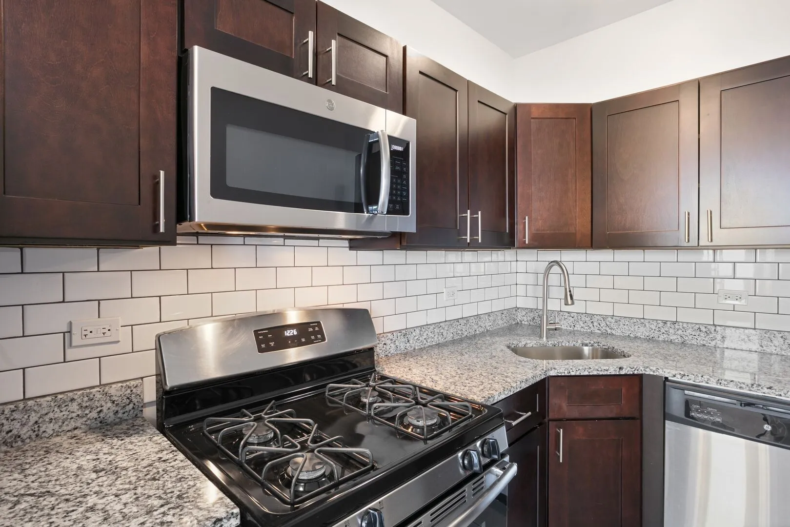 1608 W Sherwin Ave, , 60626, USA 60626-unit#610-Chicago-IL